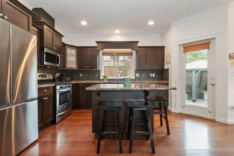 47216 LAUGHINGTON PLACE - photo 4 of 35