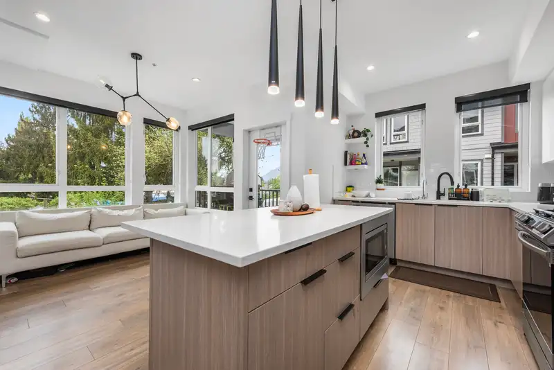 33 11851 232 STREET - photo 3 of 34