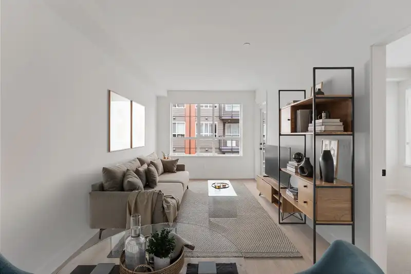 418 13258 105 AVENUE - photo 1 of 31