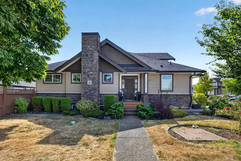 19686 73A AVENUE - photo 1 of 40