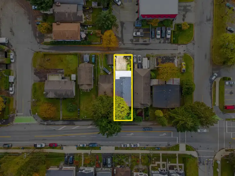 1376 PRAIRIE AVENUE - photo 2 of 6