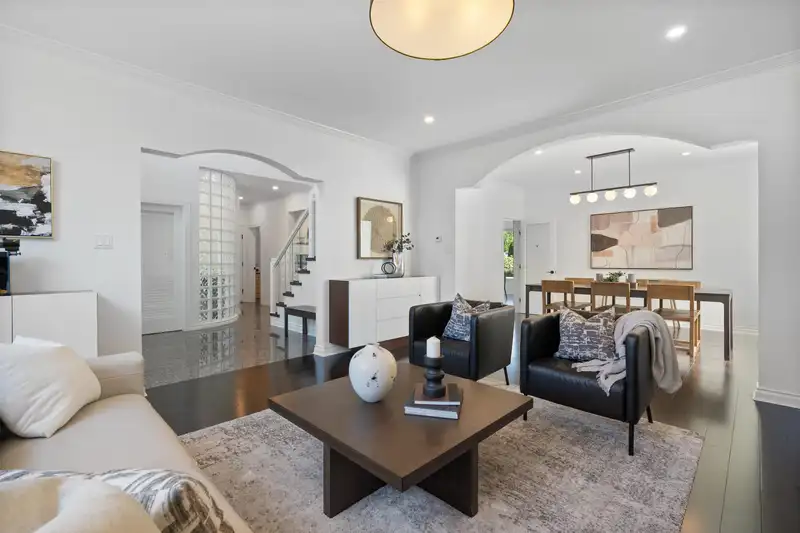 917 WAVERTREE ROAD - photo 3 of 40