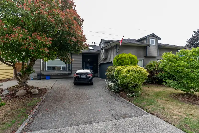 1400 53A STREET - photo 4 of 4