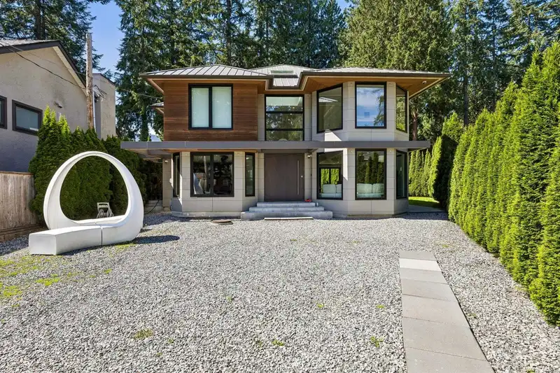4577 CAPILANO ROAD - photo 1 of 33