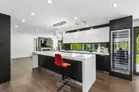 4577 CAPILANO ROAD - thumbnail 2