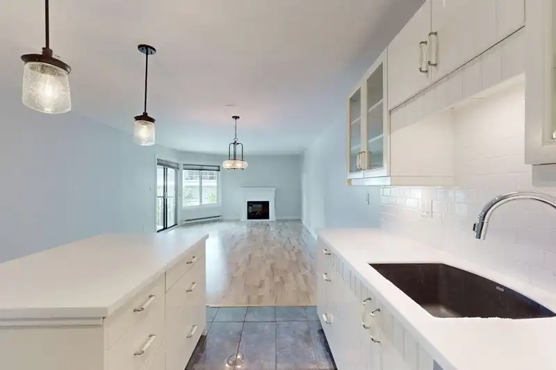 309 1520 VIDAL STREET - photo 4 of 30