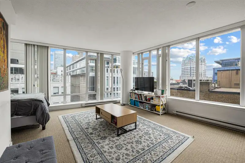 718 610 GRANVILLE STREET - photo 4 of 28