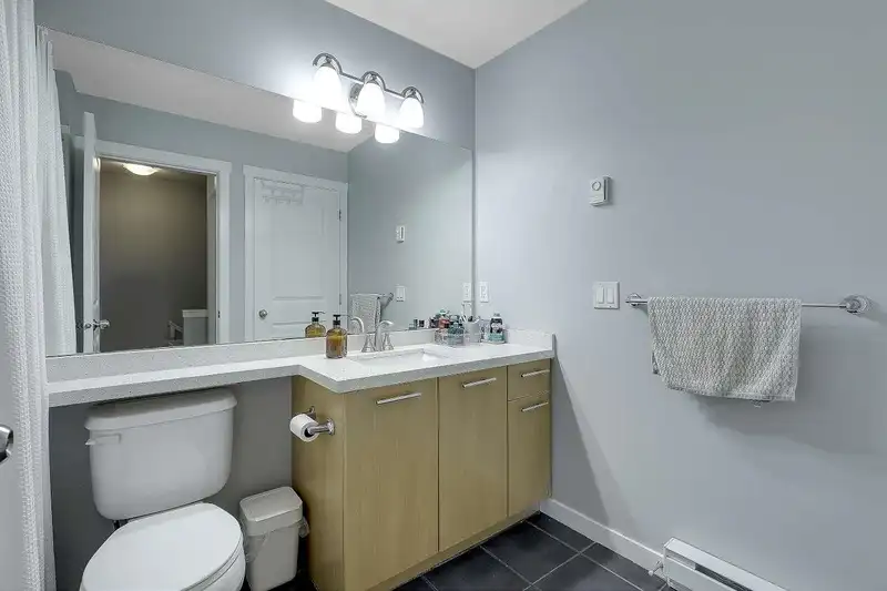 40 7370 STRIDE AVENUE - photo 4 of 31
