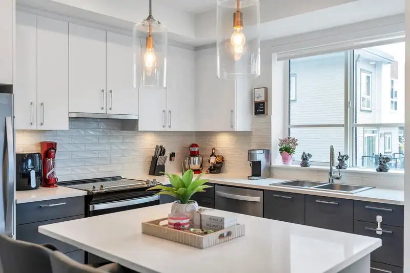 B217 20834 80 AVENUE - photo 1 of 40