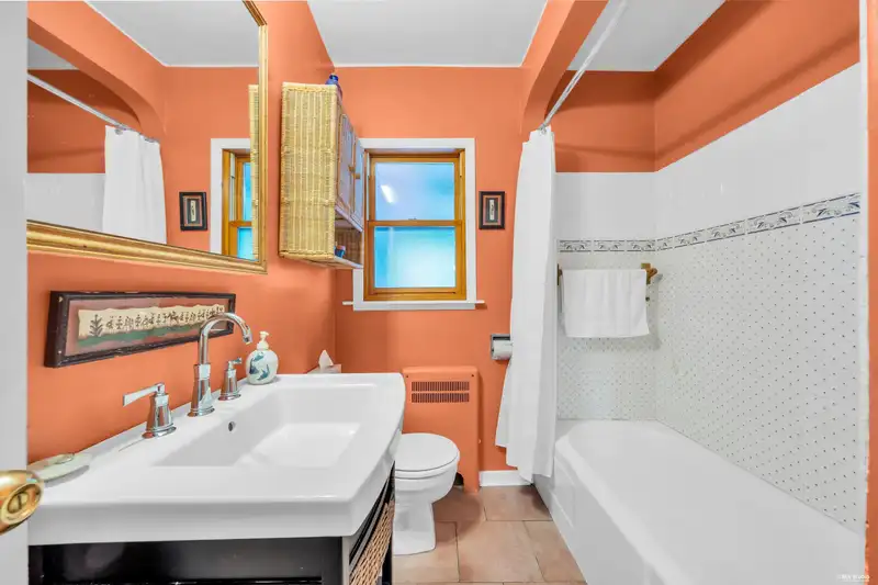 956 E 21ST AVENUE - photo 4 of 21