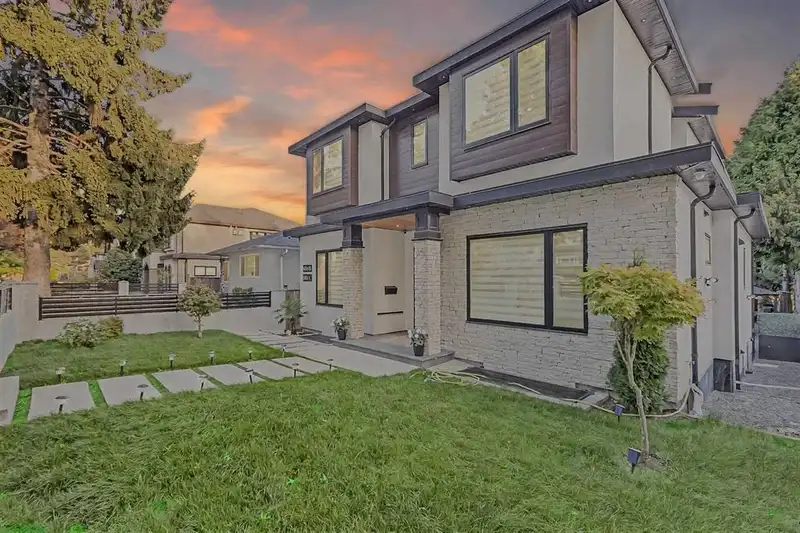 1412 E 63RD AVENUE - photo 2 of 39