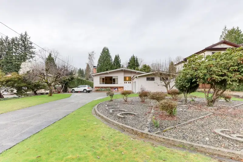 7765 GOVERNMENT ROAD - photo 1 of 34