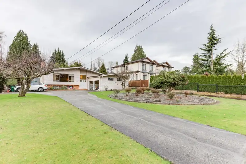 7765 GOVERNMENT ROAD - photo 3 of 34