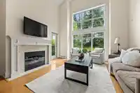 306 1140 STRATHAVEN DRIVE - thumbnail 5