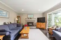 34559 HURST CRESCENT - thumbnail 4
