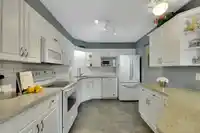 209 19835 64 AVENUE - thumbnail 10
