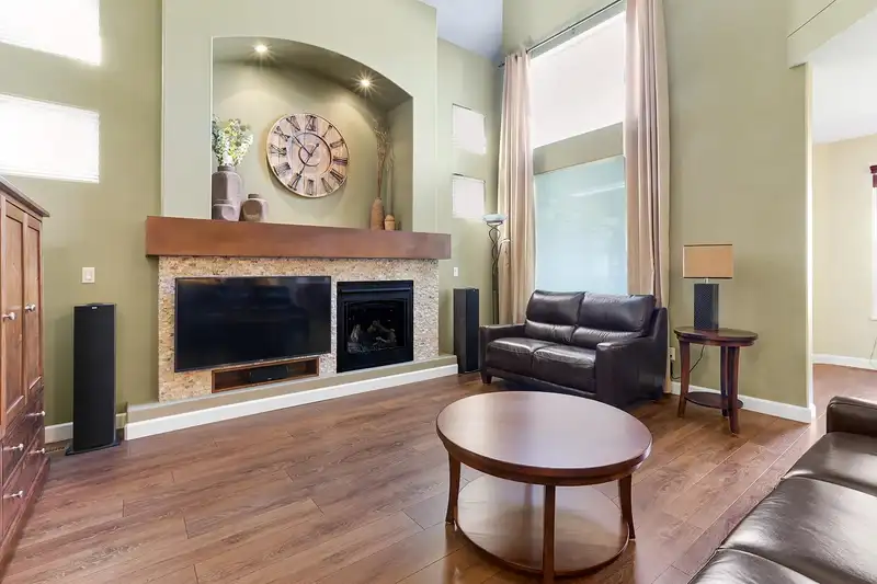 6959 201B STREET - photo 4 of 40