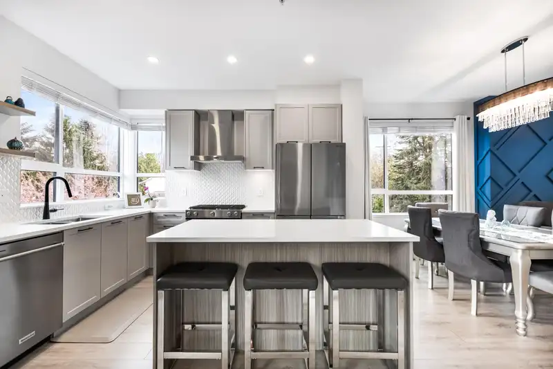 77 20150 81 AVENUE - photo 1 of 40