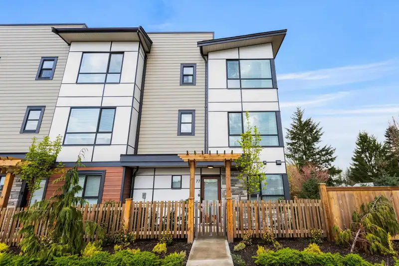 77 20150 81 AVENUE - photo 3 of 40