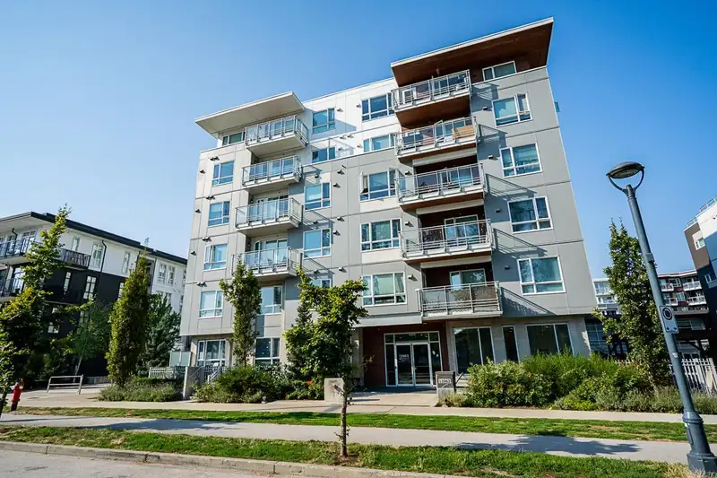 519 13963 105 BOULEVARD - photo 3 of 37