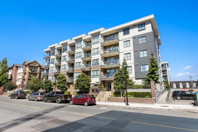 108 5638 201A STREET - photo 3 of 40