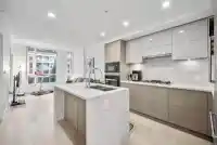 303 469 W KING EDWARD AVENUE - thumbnail 2