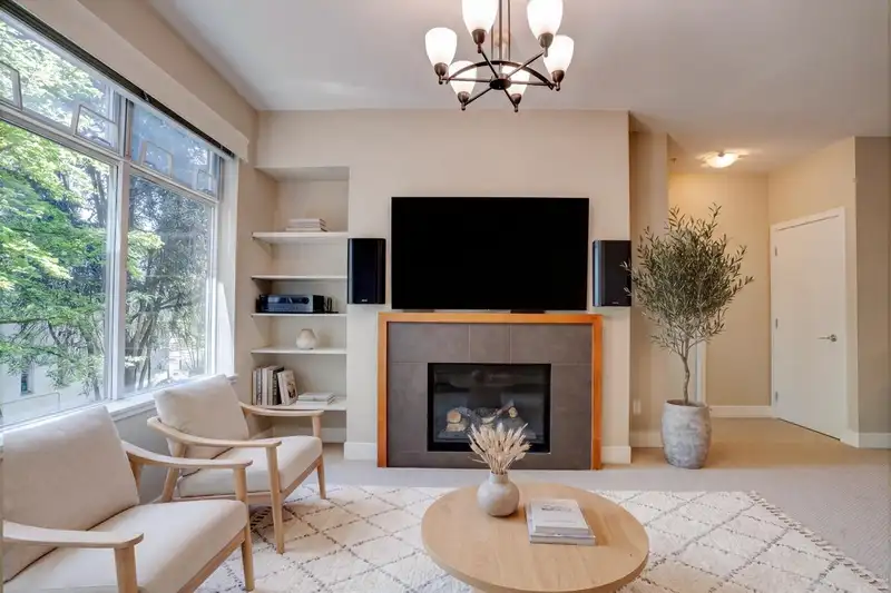 207 5955 IONA DRIVE - photo 2 of 35