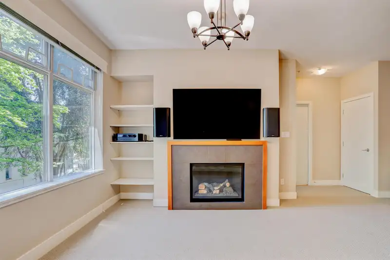 207 5955 IONA DRIVE - photo 3 of 35