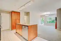 207 5955 IONA DRIVE - thumbnail 9