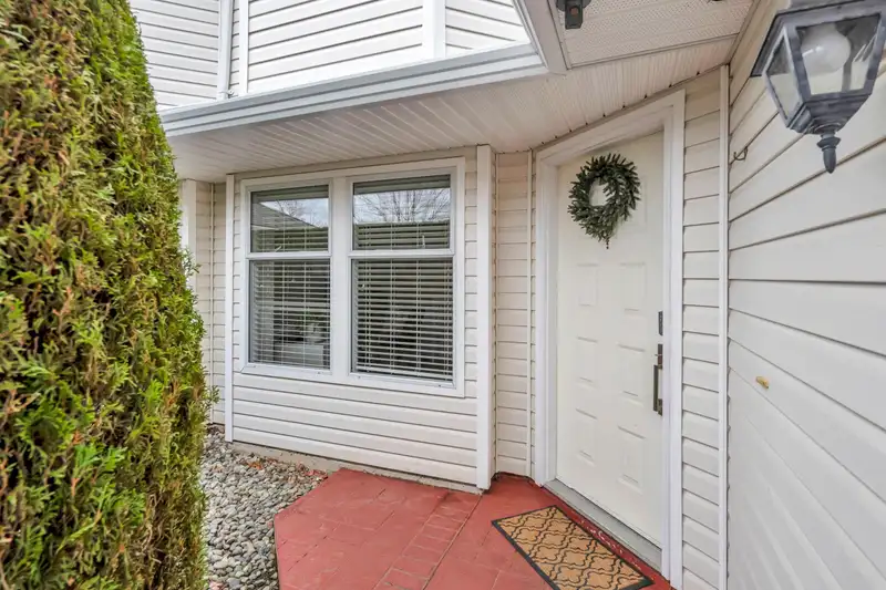 57 21928 48 AVENUE - photo 3 of 40