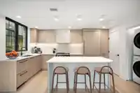 101 157 W KING EDWARD AVENUE - thumbnail 3