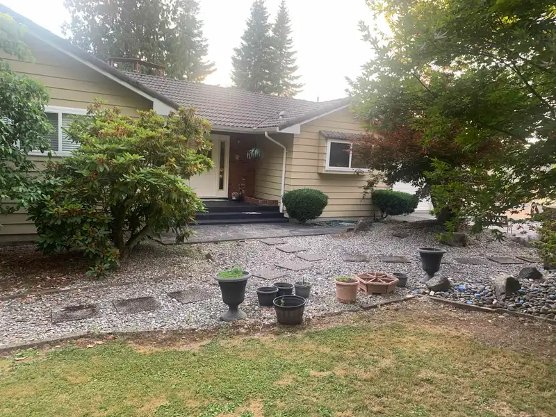 6863 204 STREET - photo 2 of 12