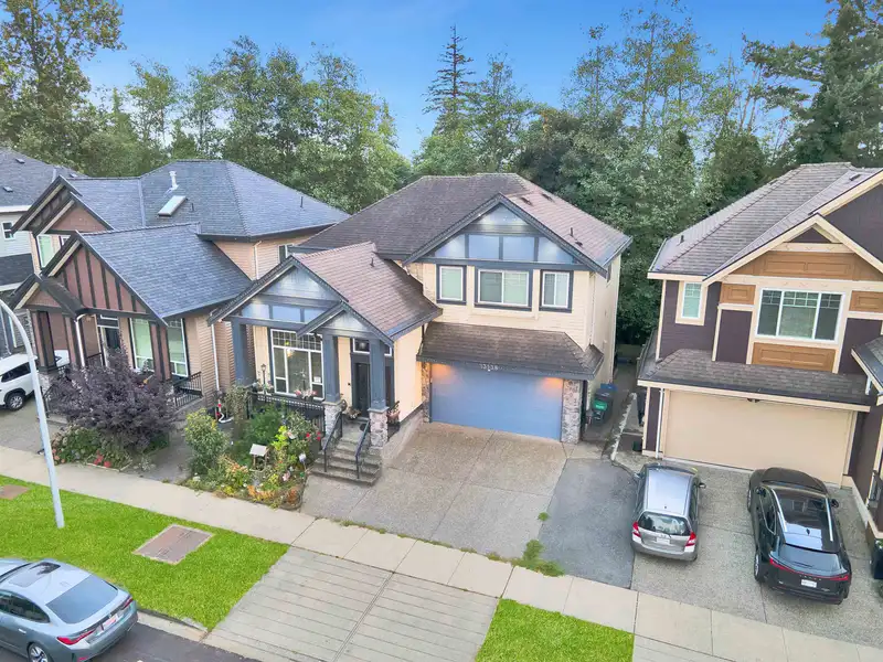 13138 58A AVENUE - photo 3 of 38