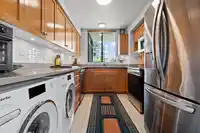 203 1390 DUCHESS AVENUE - thumbnail 13