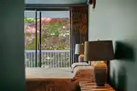 203 1390 DUCHESS AVENUE - thumbnail 22