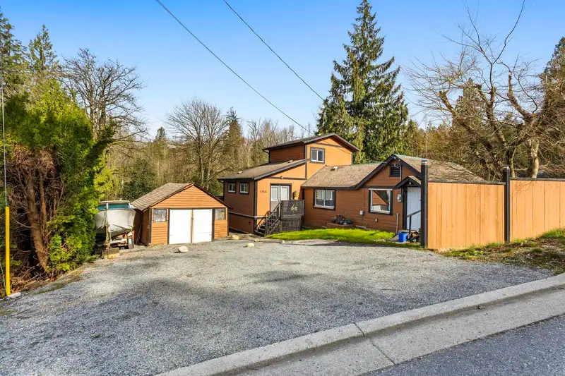 33861 PRENTIS AVENUE - photo 4 of 38