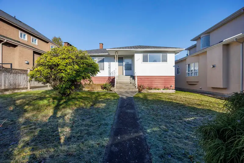 535 W 62ND AVENUE - photo 1 of 33