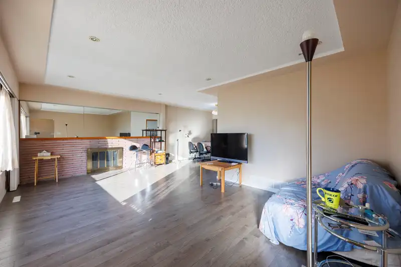 535 W 62ND AVENUE - photo 3 of 33