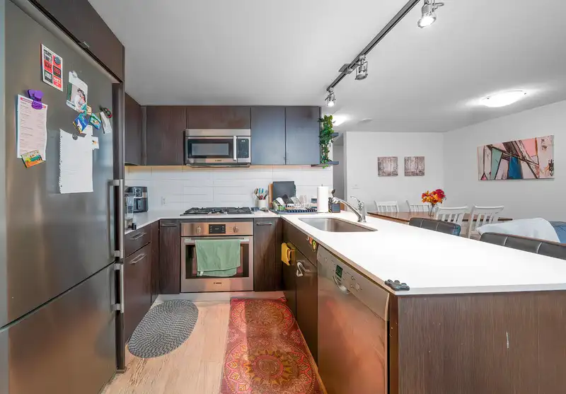 1509 7888 ACKROYD ROAD - photo 3 of 22