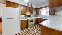 2540 E 25TH AVENUE - thumbnail 7