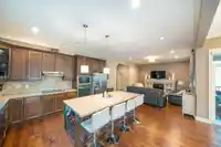 1353 HAMES CRESCENT - thumbnail 13
