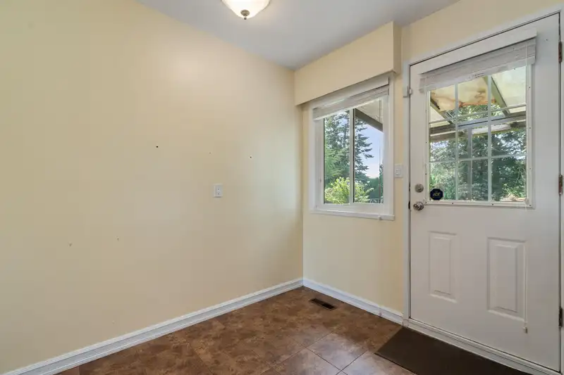 46144 CLARE AVENUE - photo 4 of 40