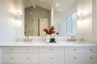 9033 QUEEN STREET - thumbnail 19