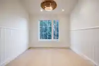 9033 QUEEN STREET - thumbnail 22