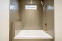 9033 QUEEN STREET - thumbnail 27