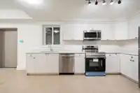 9033 QUEEN STREET - thumbnail 29