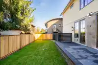 9033 QUEEN STREET - thumbnail 37