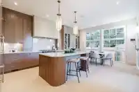 9033 QUEEN STREET - thumbnail 7