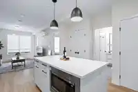 301 8117 200A STREET - thumbnail 9