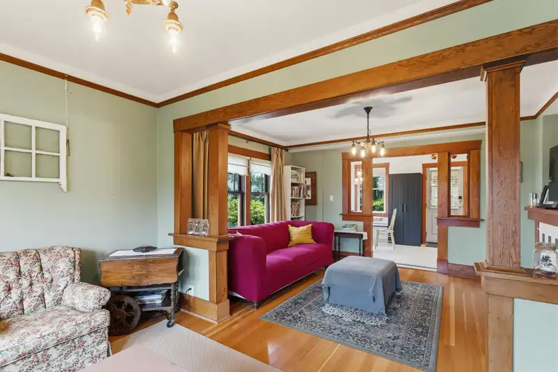 905 THIRD AVENUE - photo 4 of 40